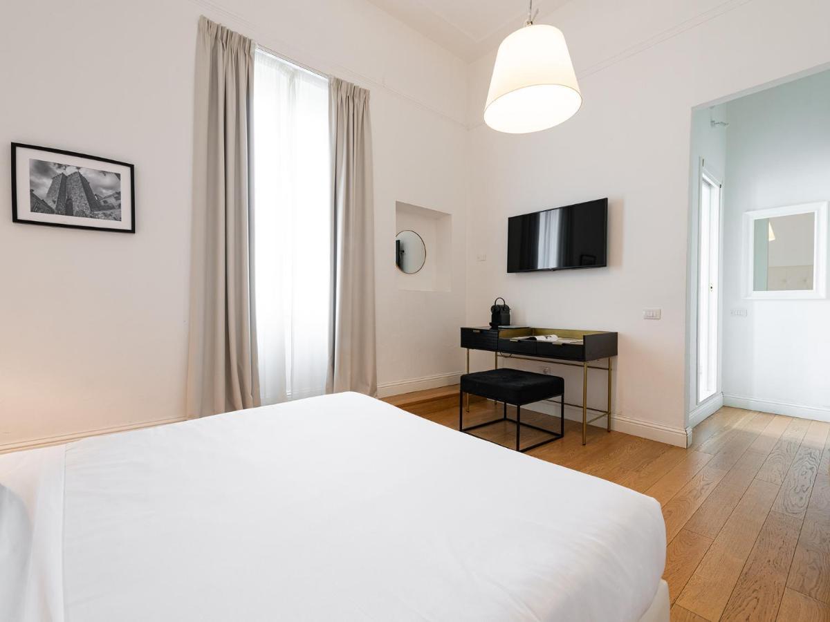 Pley Boutique Del Centro Hotel Cagliari Exterior photo